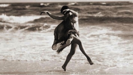 Anna Duncan at Long Beach: photograph (1917) by Arnold Genthe